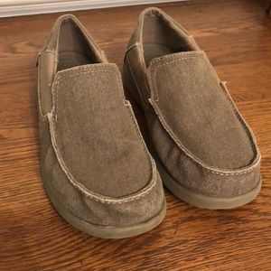 Boys crocs loafers